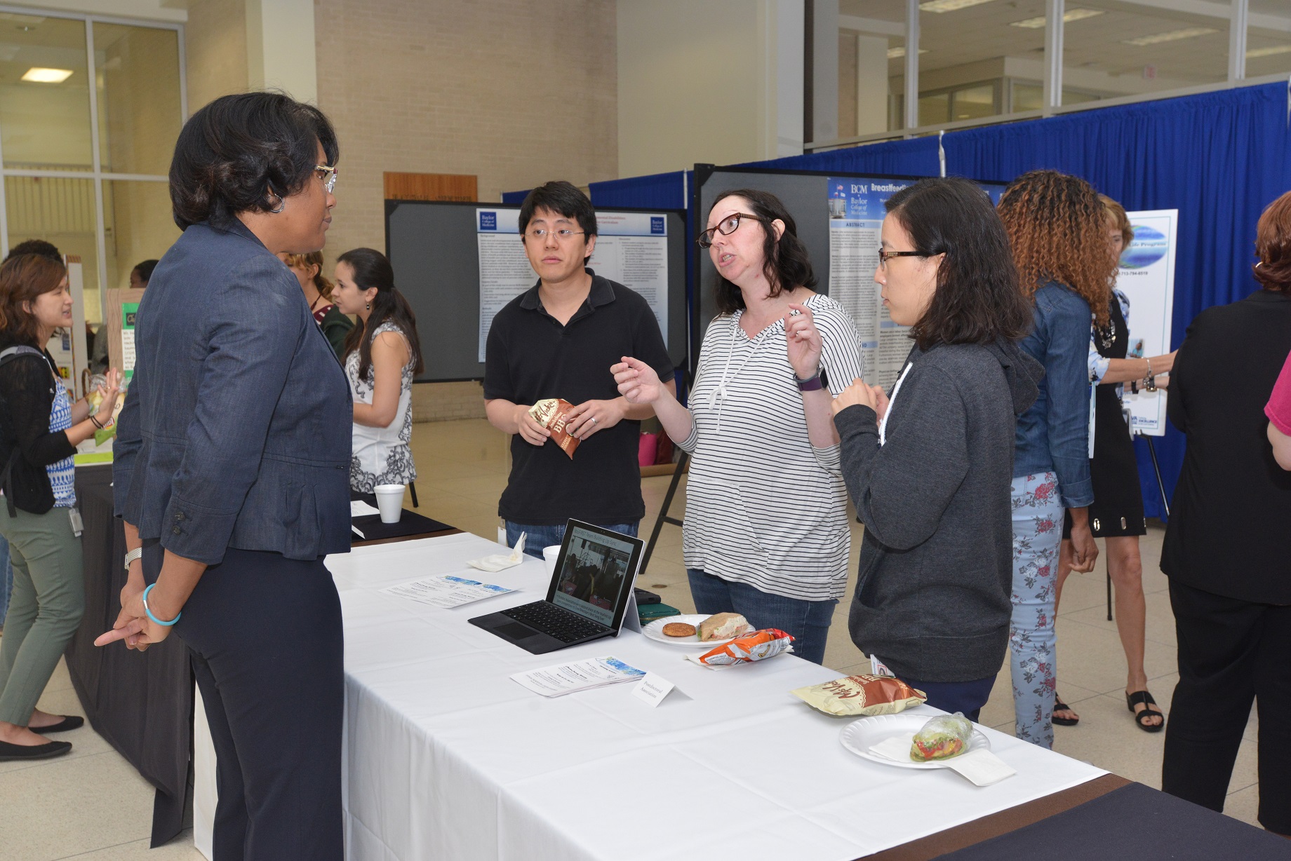 Several attendees, including faculty, students and trainees, presenting at BCM's annual National Diversity and Inclusion closing Showcase event.