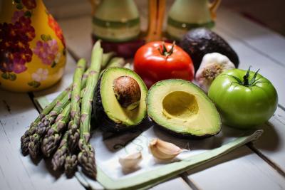 Photo of avocado and other raw vegetables