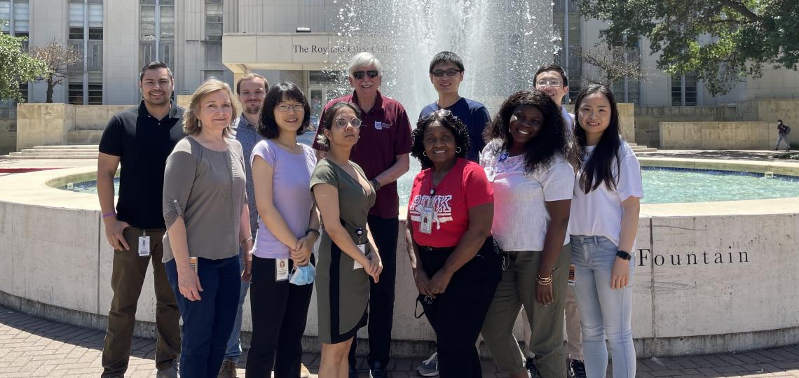 Rosen Lab Group Photo 2021