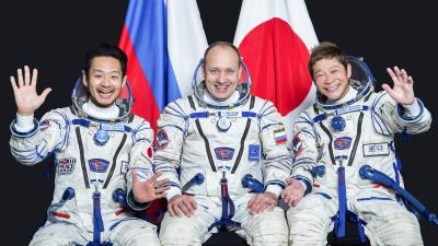 Yusaku Maezawa and crew traveling to the ISS