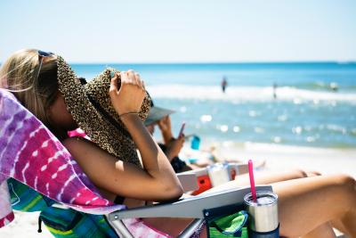 Sensitive skin should not keep you from wearing sunscreen, especially during the summer months.