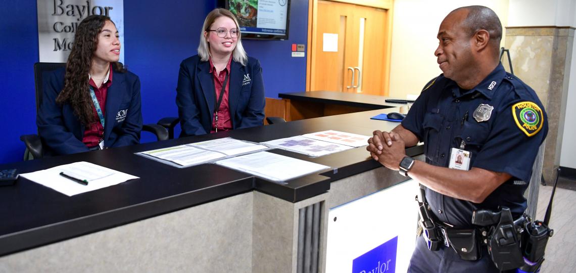 Front Desk Security Staff