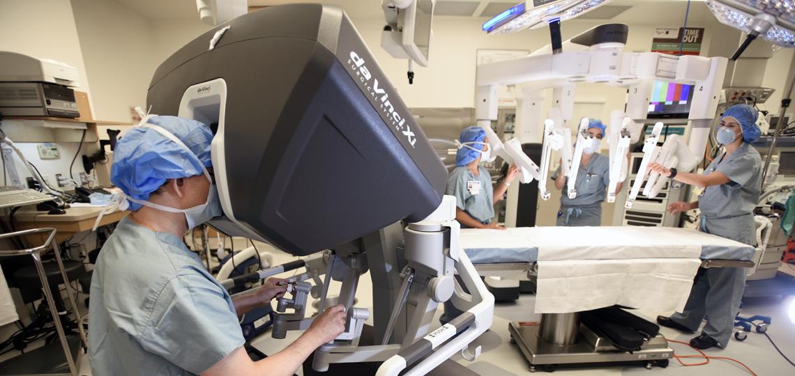 da Vinci robotic surgery machine