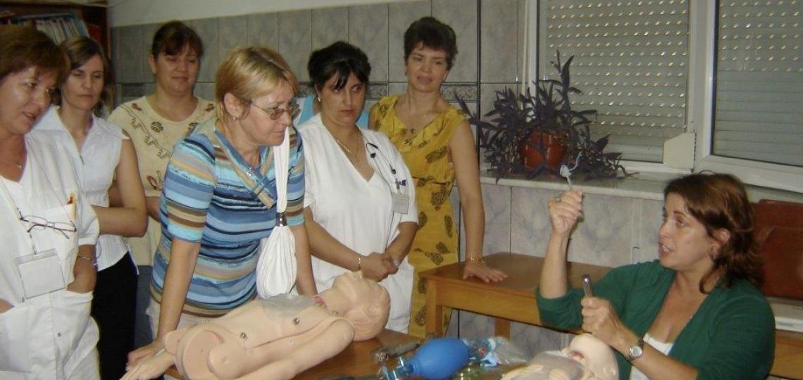 Dr. Heather Crouse (PEM  GH fellow, 2005  2009; current faculty) teaching pediatric emergency skills in Romania
