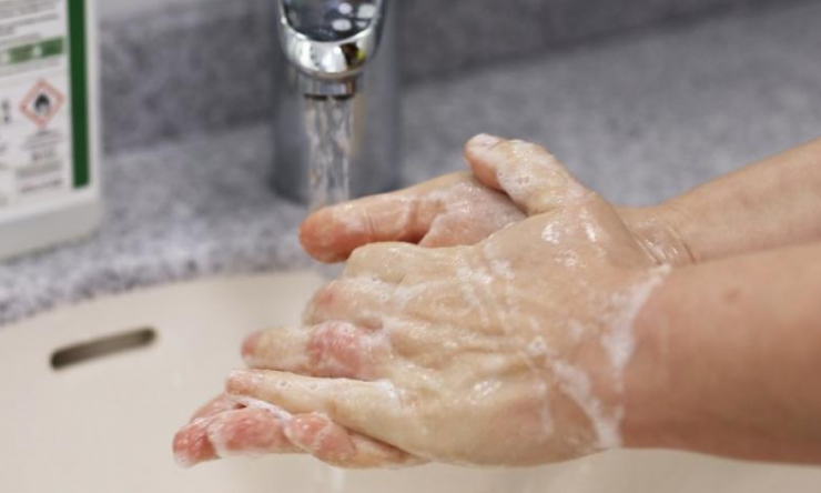 wash-hands-photo