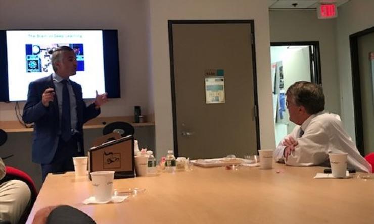 U.S. Representative visits Baylor College of Medicine