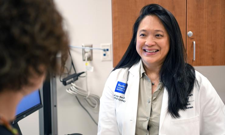 The director of one subspecialty in Obstetrics and Gynecology, Dr. Susan Leong-Kee provides expert care for a gynecology patient.