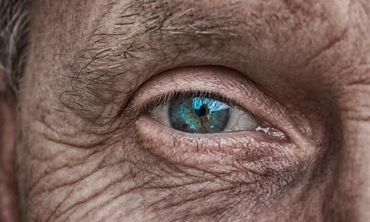 Aging eyesight issues and treatment | BCM